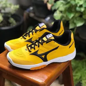 sepatu mizuno volly / badminton / bulutangkis