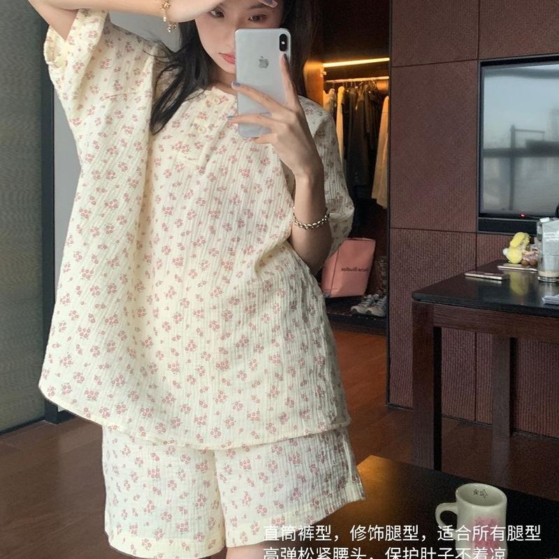 Product Introduction of Bộ Đồ Ngủ Hoa Ngọt Ngào Nhật Bản, Dành Cho Nữ, Bộ Áo Ngủ ngắn Tay Và Quần Đùi Mỏng Mùa Hè, Thích Hợp Cho Ký Túc Xá Sinh Viên, Có Thể Mặc Ngoài Trời, Năm 2025 12