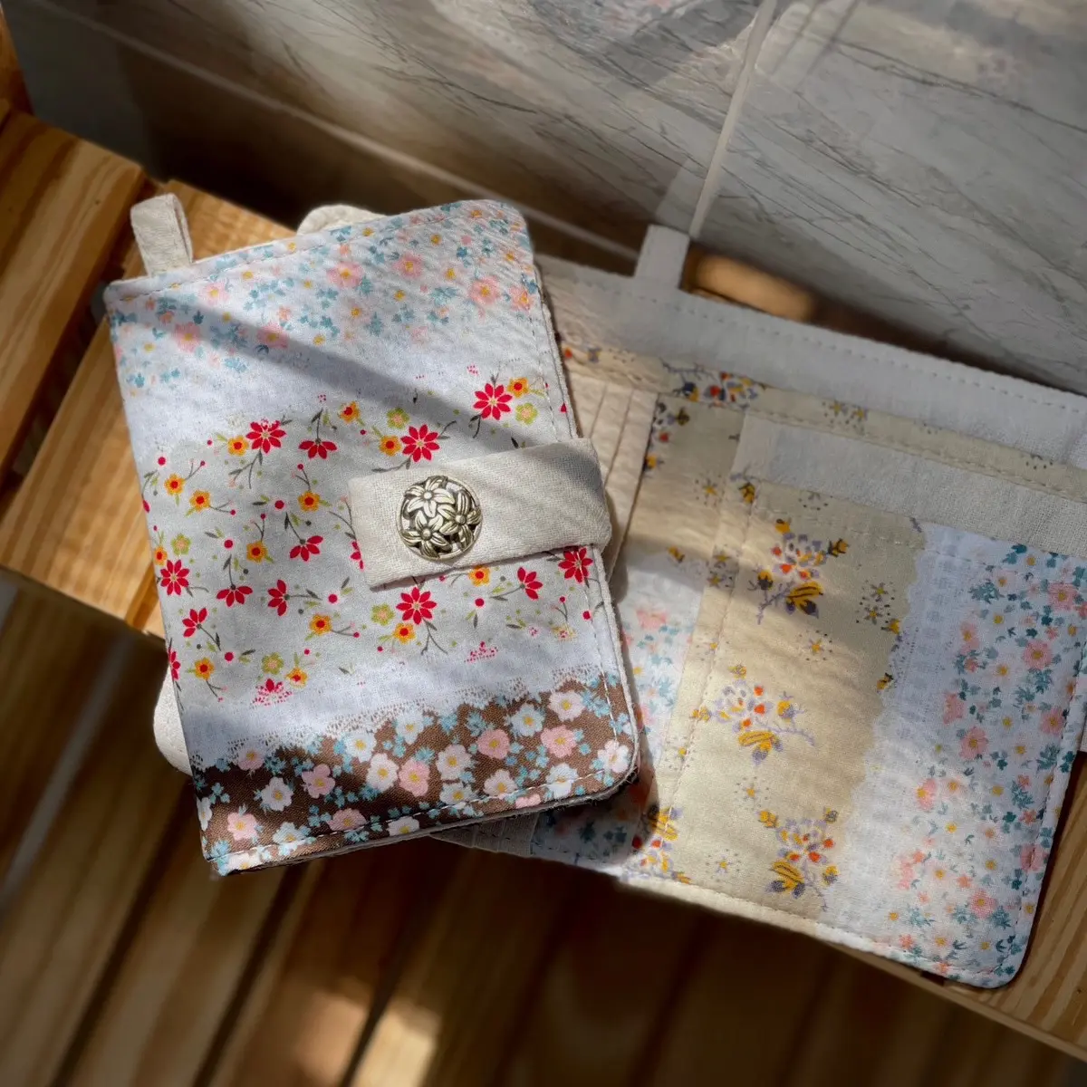 Ví vải gập đôi phối màu phong cách Vintage( handmade)