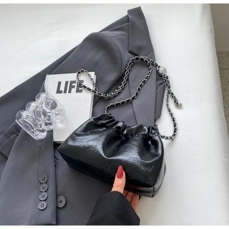 Product Introduction of Millennium Bag Women 2025 New High Sense Shoulder Bags Summer Chain Bag Fashion Bucket Bag Messenger Bags Purses Handbags 19