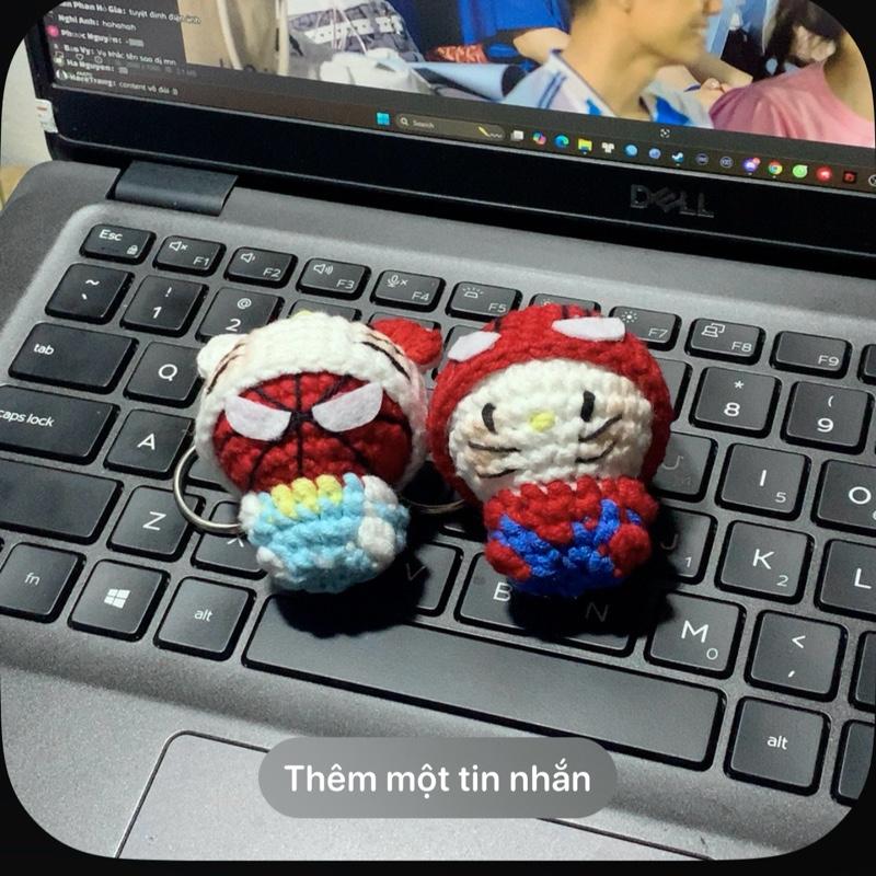   Sẵn  Móc khoá cặp đôi spiderman batman và hello kitty cosplay 