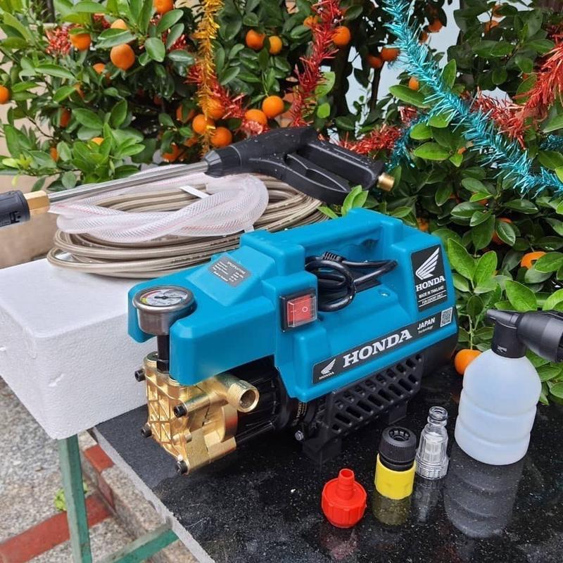 Máy rửa xe bảo hành 24 tháng công xuất 3500w Lau Xe