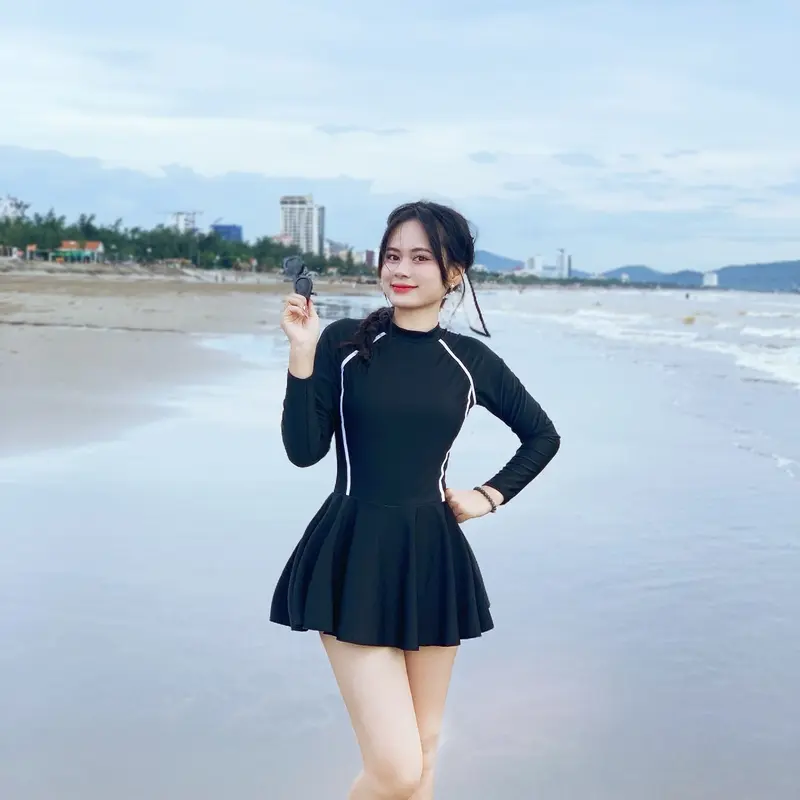 (Size M/L/XL) Đồ bơi, bikini hai mảnh dáng váy kín đáo dây kéo lưng có quần BẢO HỘ bikiniMe R49 Nữ Women Màu Đen 4