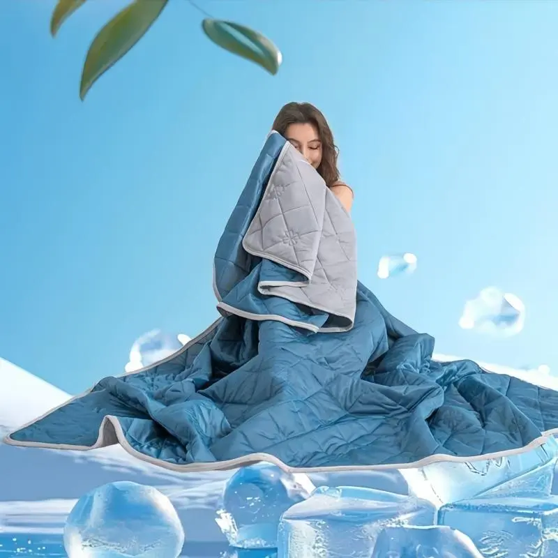 Cooling Summer Blanket, Lightweight Breathable Silky Soft Blanket, Comfortable Bedding for Home Bedroom, Perfect Gift for Loved Ones, Lightweight Throw Blanket 3