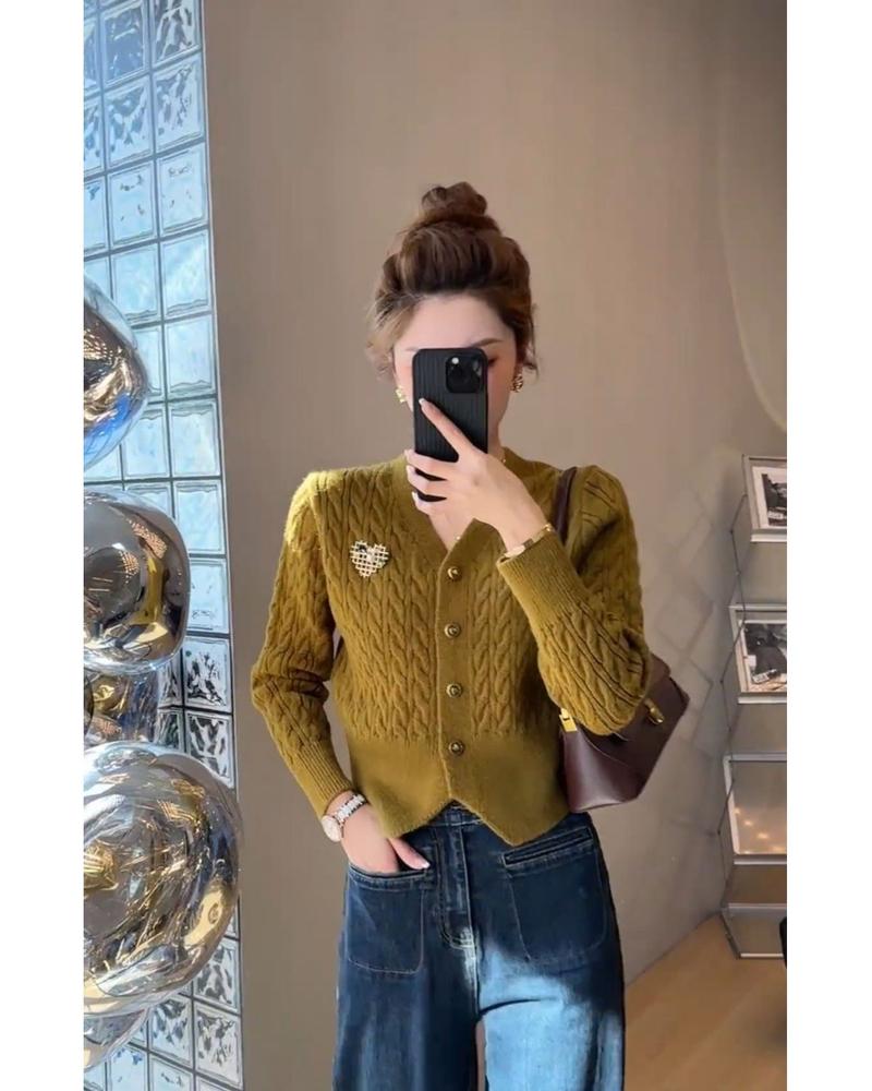 Product Introduction of Áo Khoác Cardigan Dệt Kim, Phong Cách Pháp, Dành Cho Nữ, Thích Hợp Cho Mùa Xuân, Mùa Thu / Đông, Thiết Kế Đẹp, Phong Cách Phương Tây Độc Đáo Áo Len Trông Trẻ Trung, Phong Cách Chanel, Bán Chạy 2