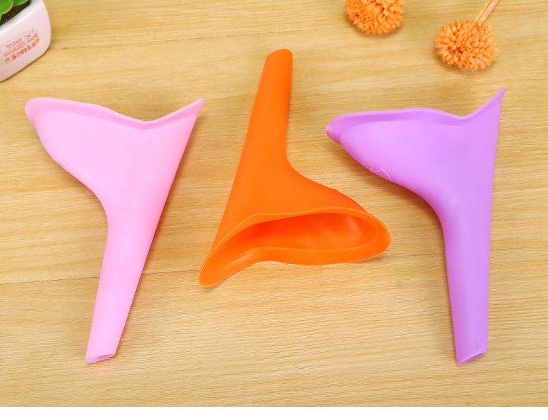 Product Introduction of Outdoor Portable Urine Bag Women Children Mini Toilet for Travel Camp Hiking Potty Children Training Survival Tool 0