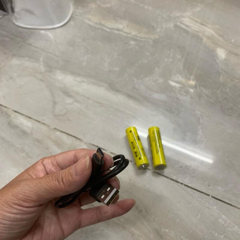 com bo 2 bin sac kem 1 day sac đau bẹt dung cho loa phong thanh quat mi ni loa nghe nhac mi ni 3
