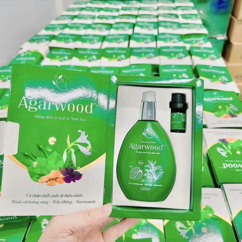 [ TẶNG NƯỚC HOA MINI ]  Dung Dịch Vệ Sinh Thảo Mộc ( AGARWOOD ) trầu không trà xanh ( mua 1 tặng 2 sản phẩm gồm nước hoa mini và sữa rửa mặt mini và kem chống nắng mini