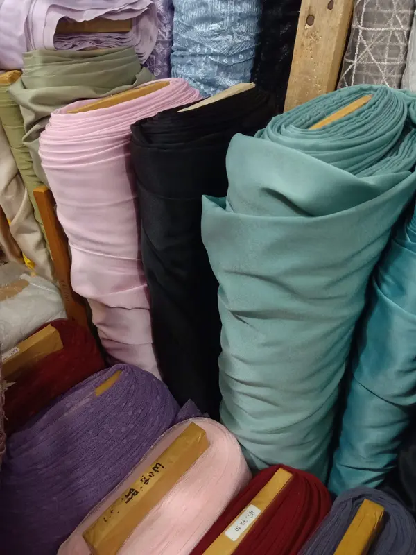 KAIN SATENROBERTO / SATIN ROBERTO CAVALI HIGHQUALITY PREMIUM ASLI, HALUS HARGA PER 0,5 M 1