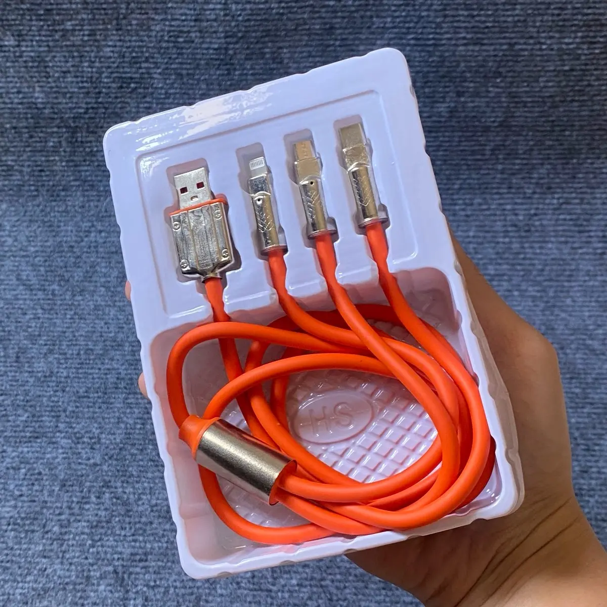 Cáp Sạc Nhanh 3 Trong 1 6A Cổng Type C Bằng Silicone Và Hợp Kim Kẽm-CT, Dành Cho Tất Cả Các Dòng Máy, Có Đèn Led Khi Sạc Điện Thoại Phụ Kiện