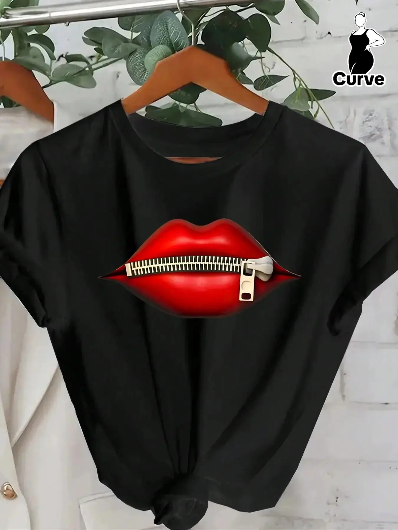 Plus Size Lip Print Round Neck Tee, Casual Short Sleeve Crew Neck T-shirt for Summer, Women's Plus Clothing for Daily Wear