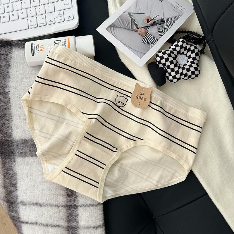Product Introduction of Cotton Antibacterial Underwear Comfortable and Soft Student Middle Waist Cotton Underwear Female 8