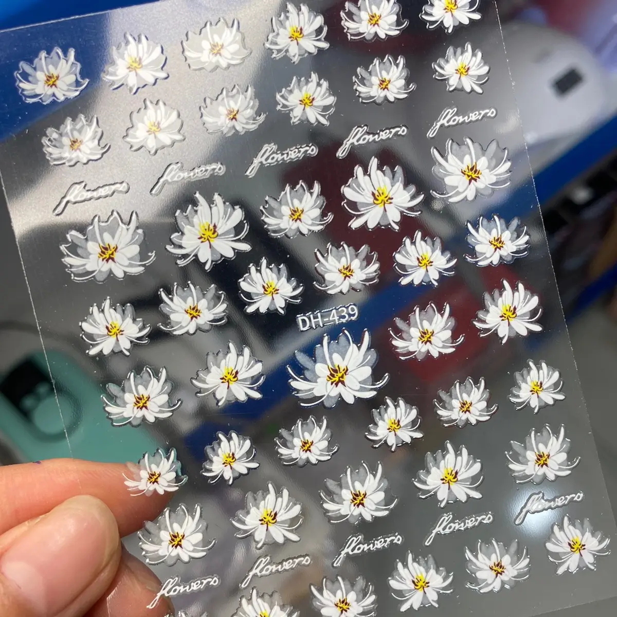 Stick dán móng tổng hợp