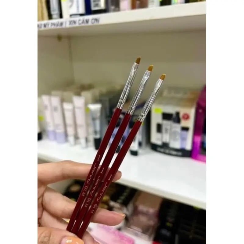 Cọ Kẻ Eyeliner Đỏ siêu nét
