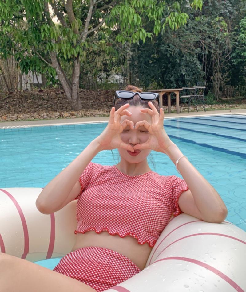 Product Introduction of 2025 Korean Style New Small Plaid Bikini Sexy High Waist Triangle Swimsuit Women 30
