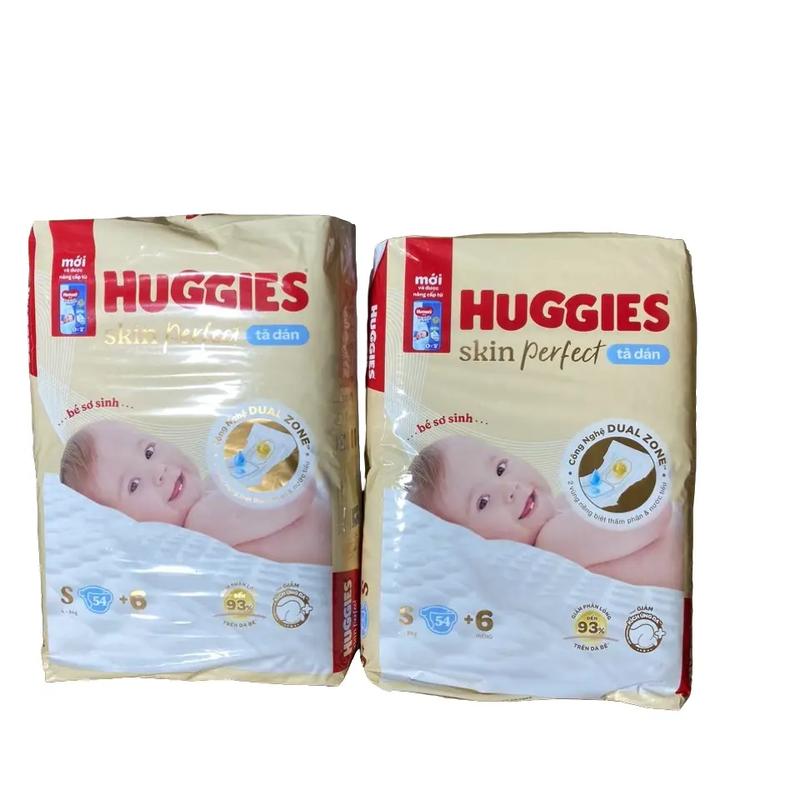 combo 2 bịch tả dán size S Huggiess có 120 miếng , dành cho bé từ 4 đến 8 ký bim momo bỉm bonbaby bỉm your bebe 100 tả giấy bỉm con