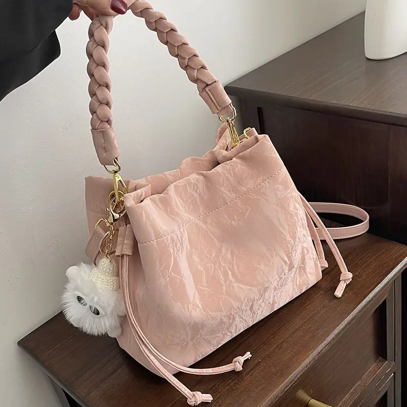 Túi Màu Hồng, Phong Cách Phương Tây Cao Cấp, Độc Đáo, Dành Cho Nữ, Hàng Mới Về 2024, túi Messenger Dễ Phối Đồ Túi Xách Thời Trang, Túi Bucket