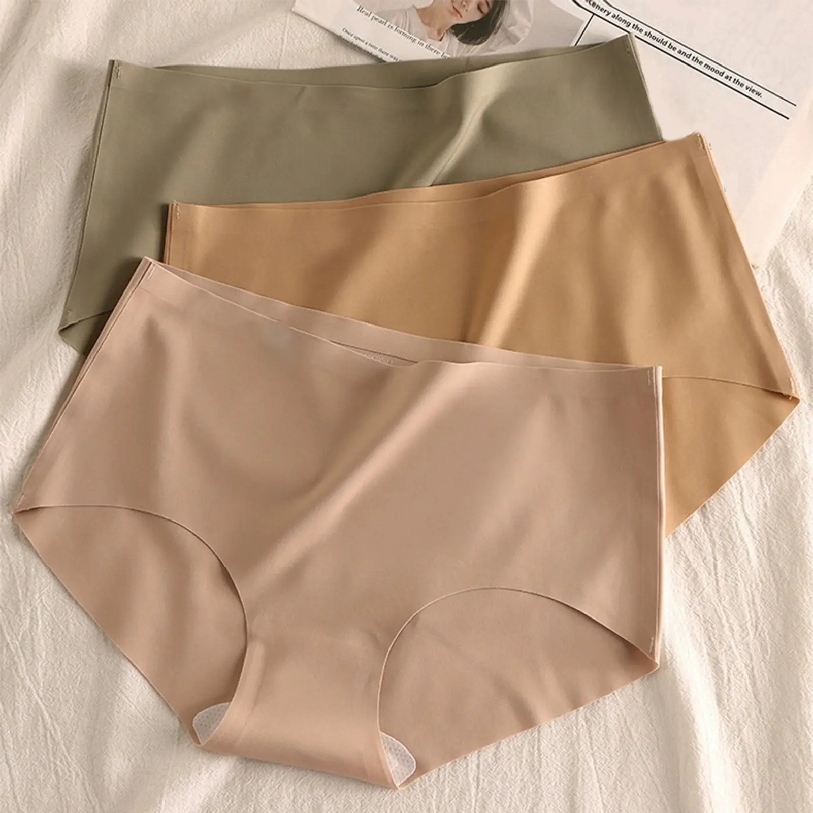 mfttuget Women's Seamless Hipster No Show Underwear Soft Stretch Full Coverage Briefs Breathable Mid-waist Panties Invisible Underpants