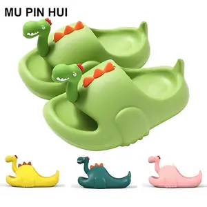 YUTU Jelly Sandal Karakter Ikan Dewasa Anak-Anak Empuk Elastis Unisex Sandal Dinosaurus 3D Sandal Jelly Musim Panas Baru Kartun Lucu Sandal Anak-anak