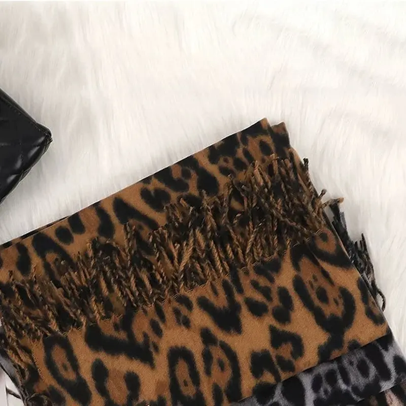 Khăn Choàng Tua Rua Da Báo, Phong Cách Hàn Quốc, Cashmere Giả, Dày Dặn, Pashmina Pashmina, Chống Gió, Khăn Quàng cổ Quàng Cổ Nữ, Quấn, Thích Hợp Cho Phụ Nữ Và Nam Giới 4