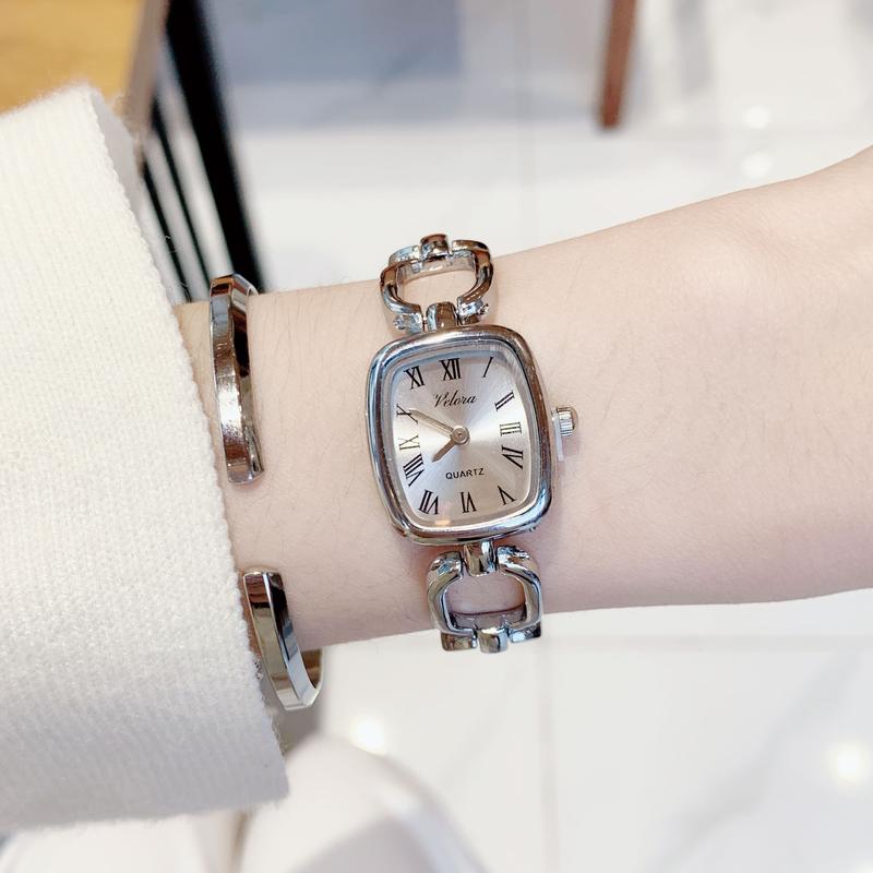 [NEW] Đồng hồ thời trang thiết kế không kim giây Velora dây xích thiết dạng lắc tay - DH01 Women Watch Voi 3
