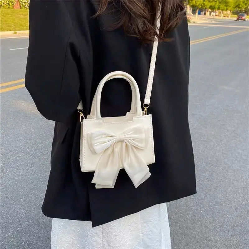 Túi Xách Nữ Đeo Chéo Đeo Vai Xách Tay Mini 2 Quai Đính Nơ dáng mini siêu xinh Bag Da Kem 5