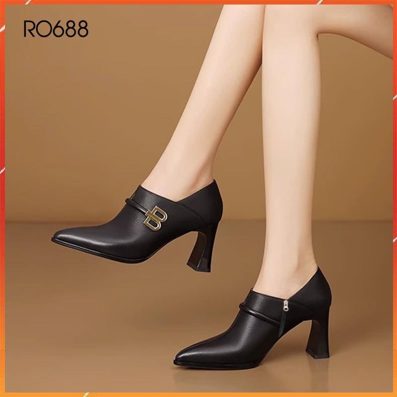 Giày boot nữ cổ thấp 7 phân hàng hiệu rosata hai màu đen kem thời trang cao cấp ro688