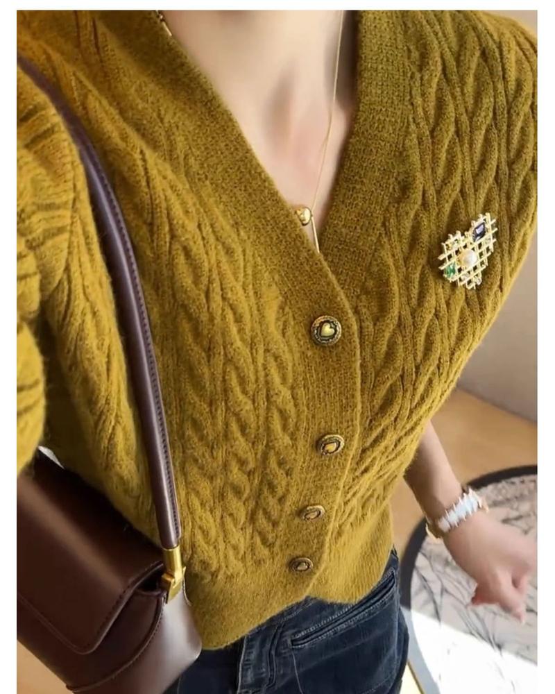 Product Introduction of Áo Khoác Cardigan Dệt Kim, Phong Cách Pháp, Dành Cho Nữ, Thích Hợp Cho Mùa Xuân, Mùa Thu / Đông, Thiết Kế Đẹp, Phong Cách Phương Tây Độc Đáo Áo Len Trông Trẻ Trung, Phong Cách Chanel, Bán Chạy 4