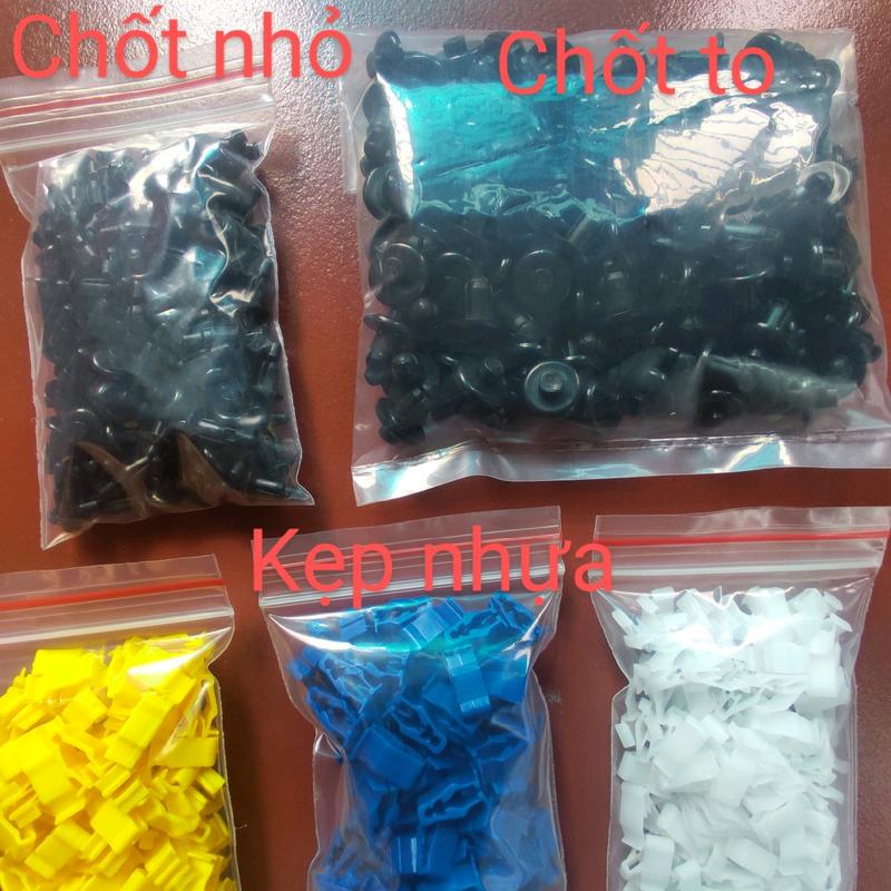 Túi 100 Chiếc Chốt Nhựa, Kẹp Nhựa Dàn Áo Xe Máy Phụ Tùng