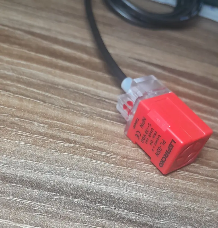 CẢM BIẾN TIỆM CẬN PL-05N (NO-NPN) 1