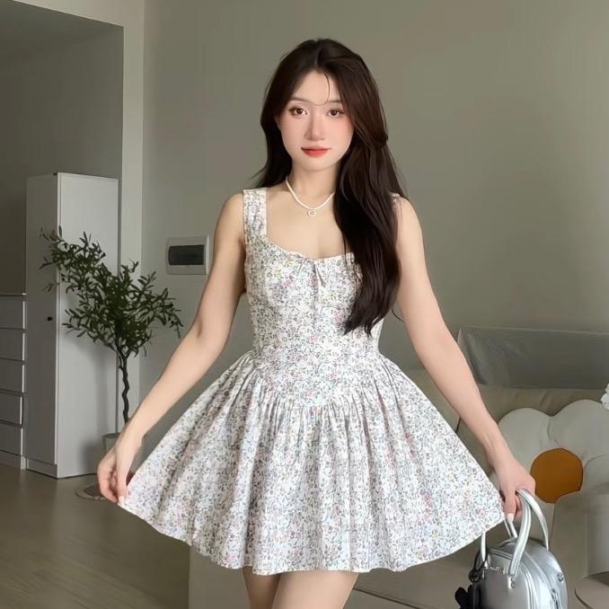 Đầm Nữ Hoa Mini Hai Dây Bản To Cổ Vuông Chiết Eo Form Ngắn Dịu Dàng Mùa Hè 2