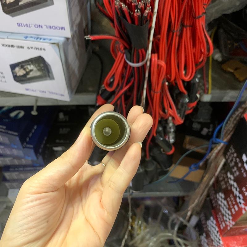 Rắc tròn để cắm tẩu sạc xe tải điện 12/24v