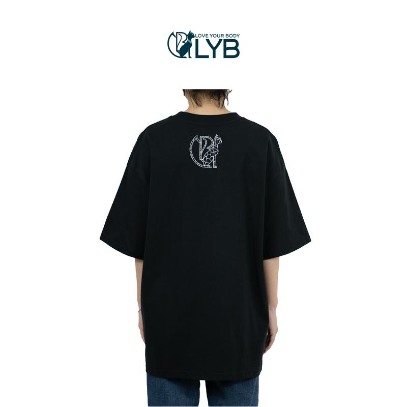 Áo thun cotton 100% LYB freesize, unisex form boxy cá tính, năng động, logo nhỏ màu đen basic dễ phối. 5