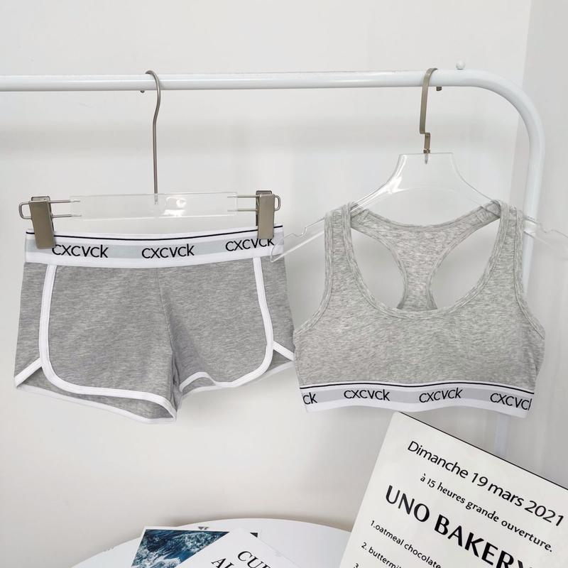 Product Introduction of Women's Underwear Yoga Exercise Vest Shorts Outer Wear shaping and Sexy Bra Set with Chest Pad 12