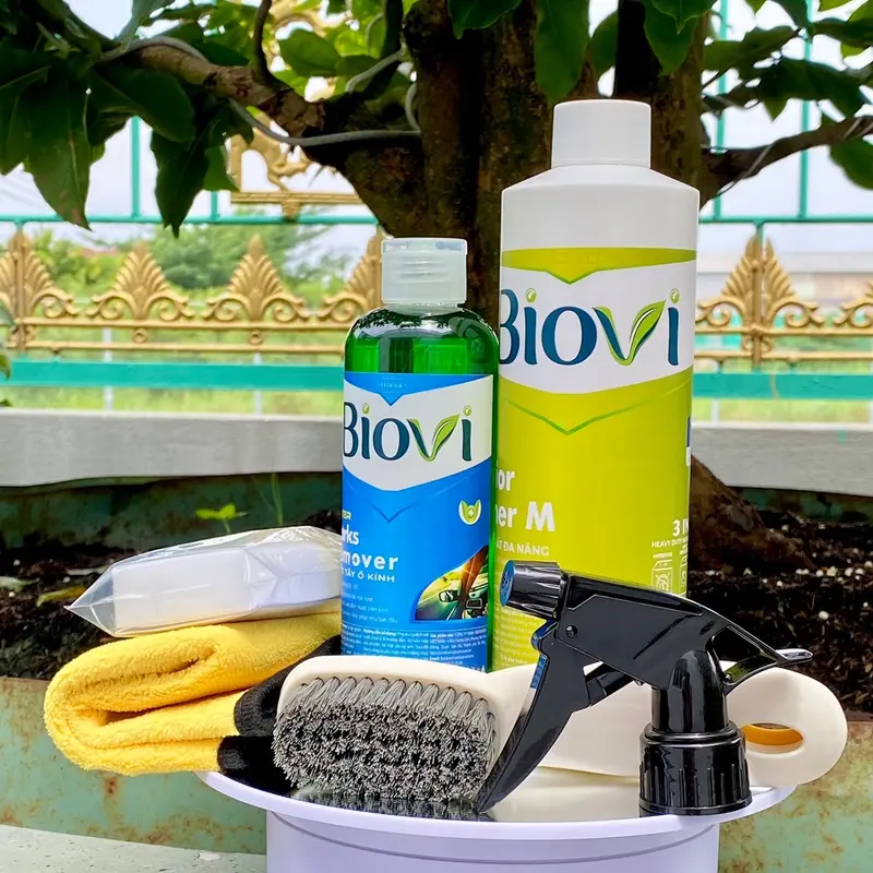 Combo Tẩy Ố Kính và Vệ Sinh Nội Thất ( 2 khăn,1 vòi,1 bàn ngẩu nhiên ,1 mút và bao tay tẩy kính) Làm Sạch bột đa năng cancan xi 5