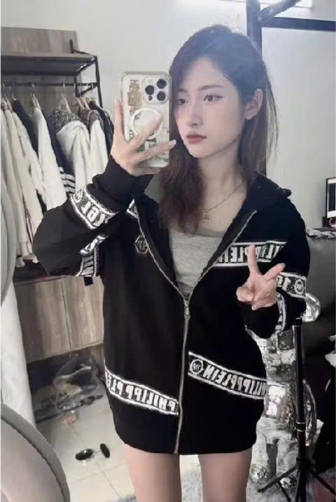 Product Introduction of Áo khoác nỉ nam nữ phi lipp plein khóa zip đính kim tuyến hình đầu lâu sang trọng - Menswear - Jacket 35