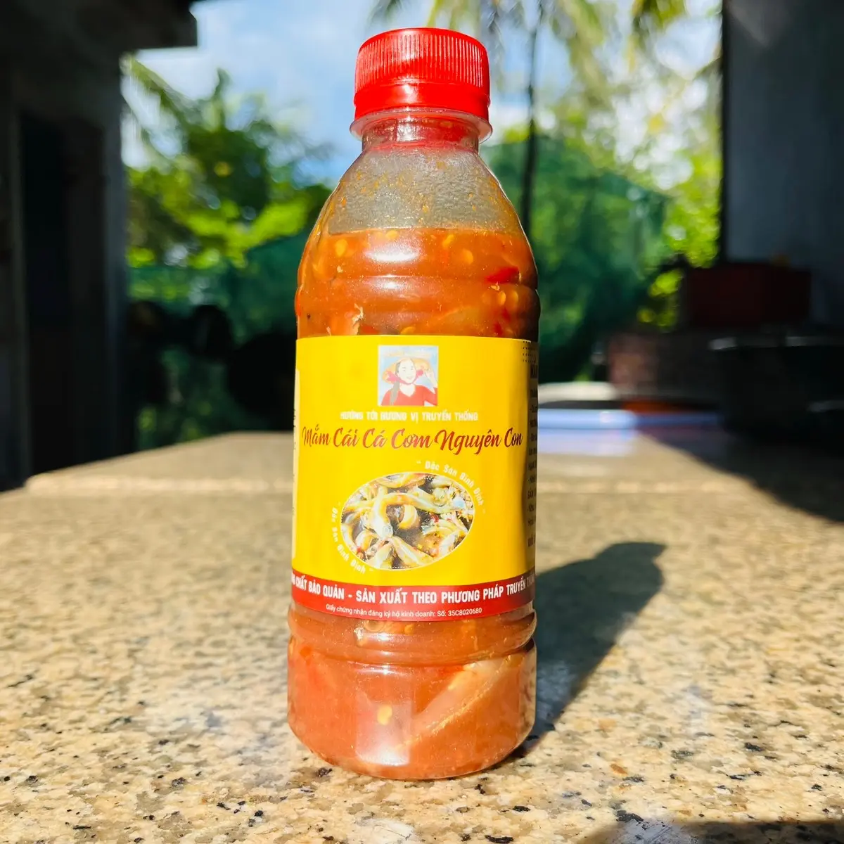 Mắm cái cá cơm nguyên con chai 350ml
