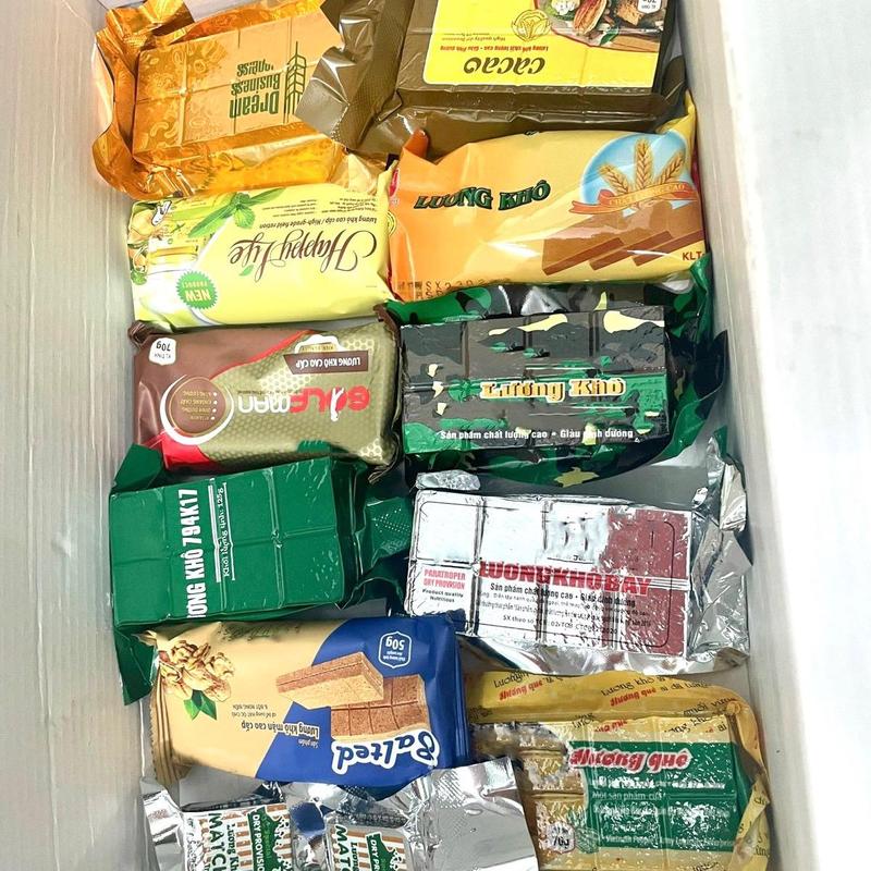 Bộ 11 vị lương khô thích hợp ăn thử 0