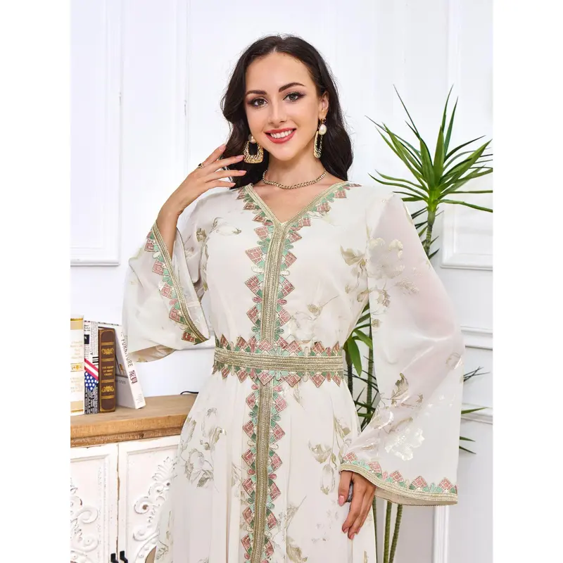 Muslim Robe Women's New Bronzing Embroidery Lace Modern White Dress 3
