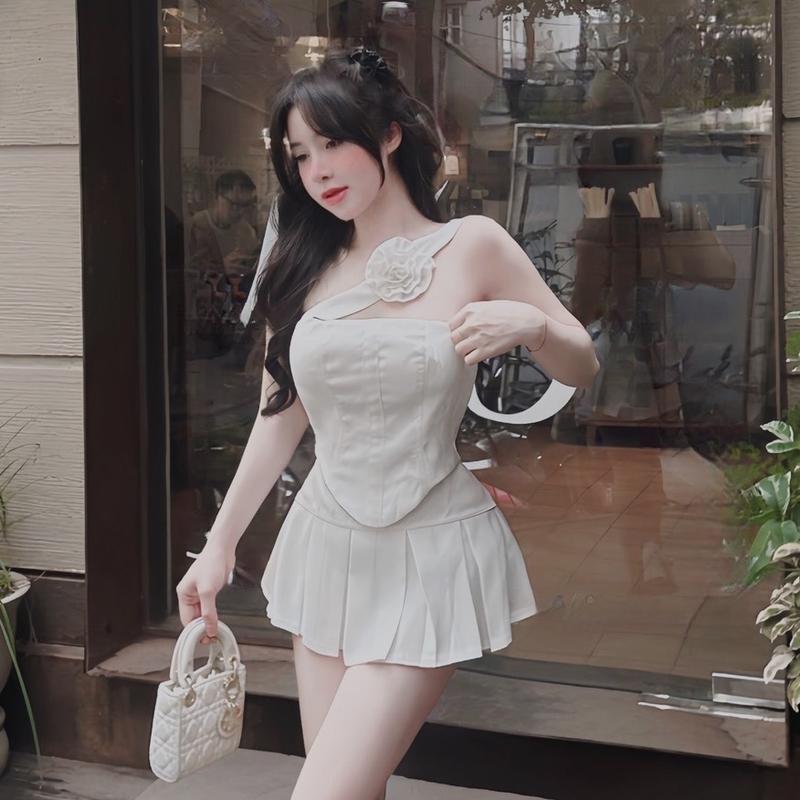 Set Áo Quây + Chân Váy Xếp Ly Dây Cổ Phối Hoa Chất Tuyết Hàn Hàng L1 từ 40-53kg Dáng Ngắn