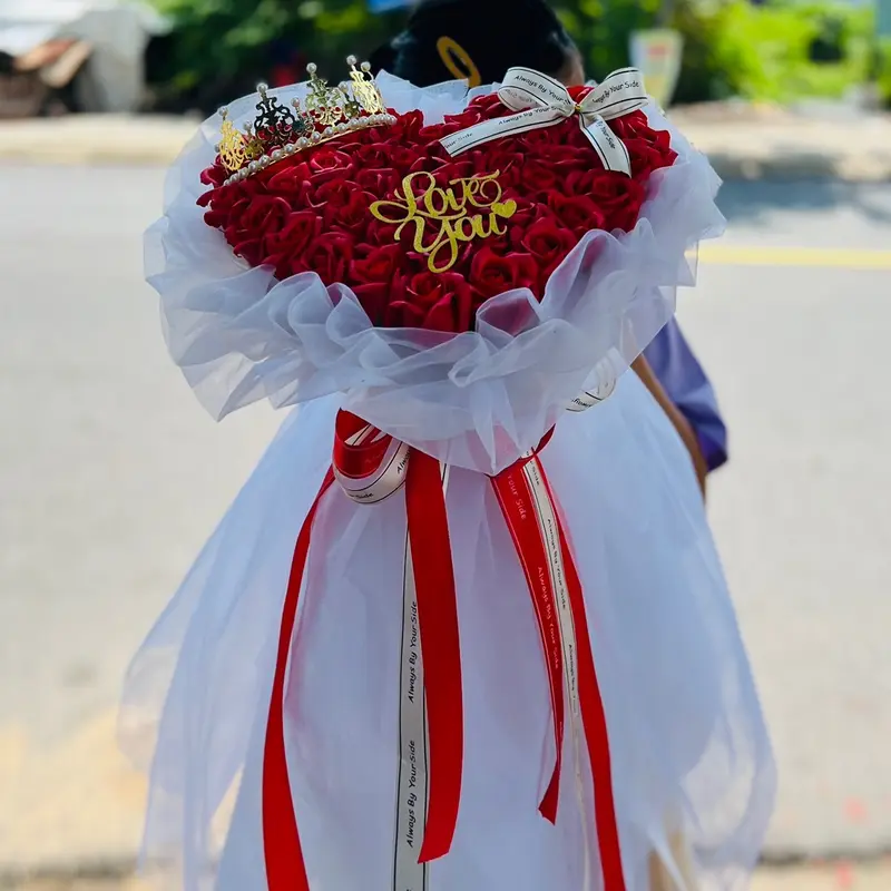 Bó 50 Bông Sáp Thơm Hình Trái Tim Y Hình ( tặng vương miện + đèn) Hoa hồng Đồ trang trí Nhiều màu sắc Đám cưới Decor Decor Phòng Decor Bàn Trang Trí Nhà 1