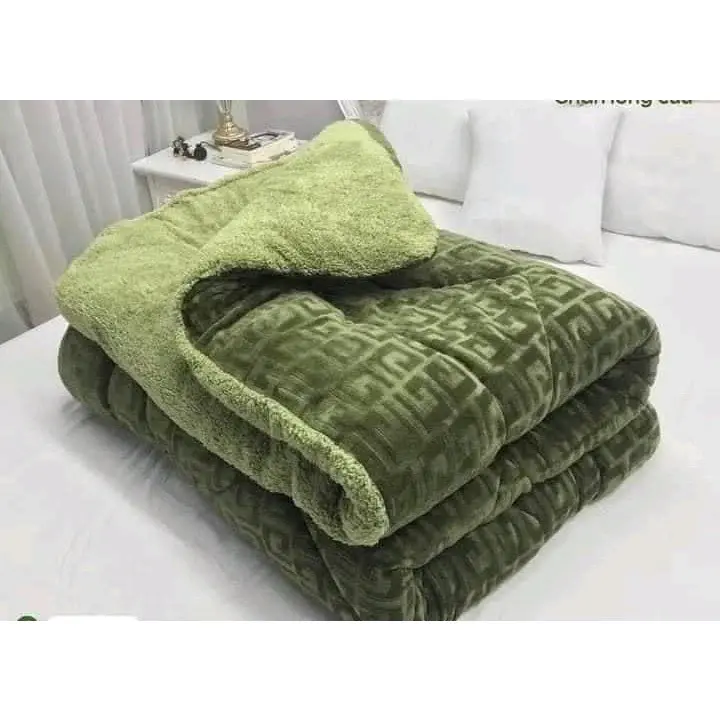 Chăn lông cừu chữ vạn cao cấp siêu dày 3 lớp 2mx2m2 đại hàn giữ nhiệt mềm mịn, không rụng lông . 5