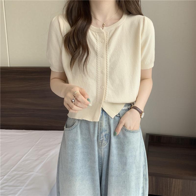 Product Introduction of Áo Thun ngắn Tay Phong Cách Mới Mùa Hè, Cổ Chữ O, Dễ Phối Đồ Dành Cho Nữ, Ngắn Ngắn Tay, Một Hàng Cúc, Áo Cardigan Dệt Kim, Đơn Giản 4