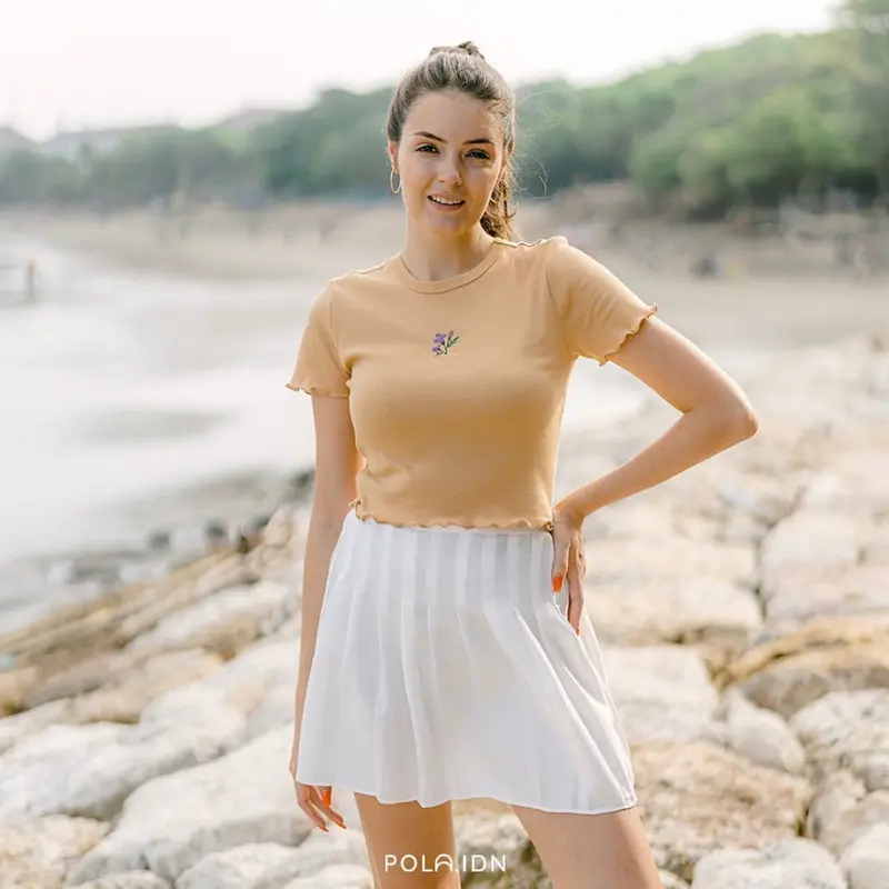 Polaidn Curly Crop Top-Atasan Wanita Lengan Pendek 0