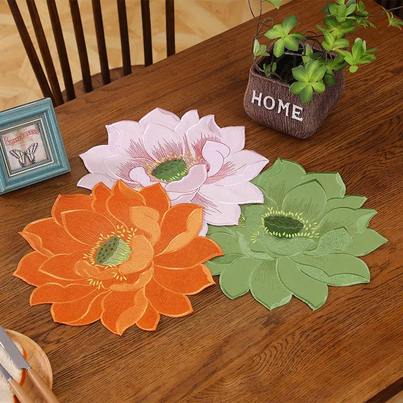 New Elegant Lotus Lotus Pastoral Embroidery Dining Table Cushion Placemat Heat Proof Mat Vase Accessory Pad Decoration Towal Cover Cloth Coasters Tableware