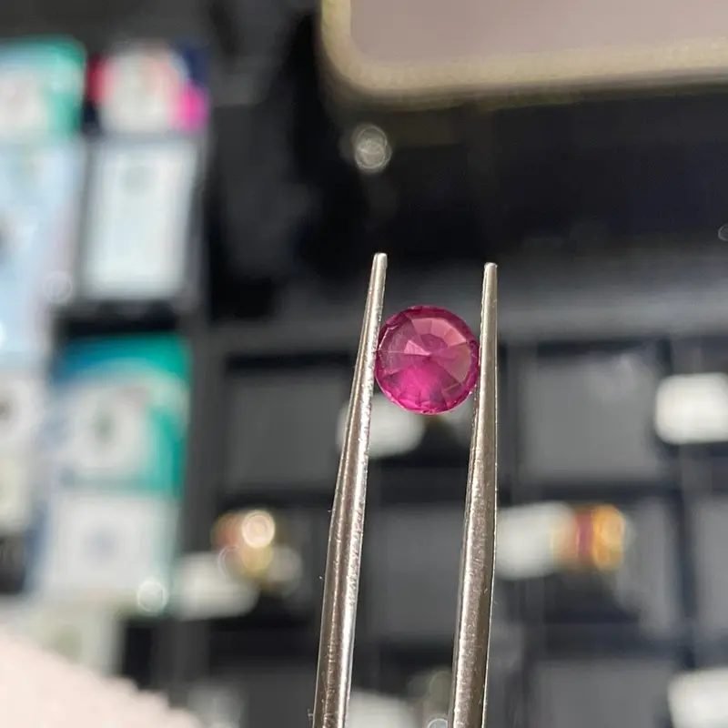 Đá quý Tourmaline hồng đậm. Tự nhiên, không xử lý 4