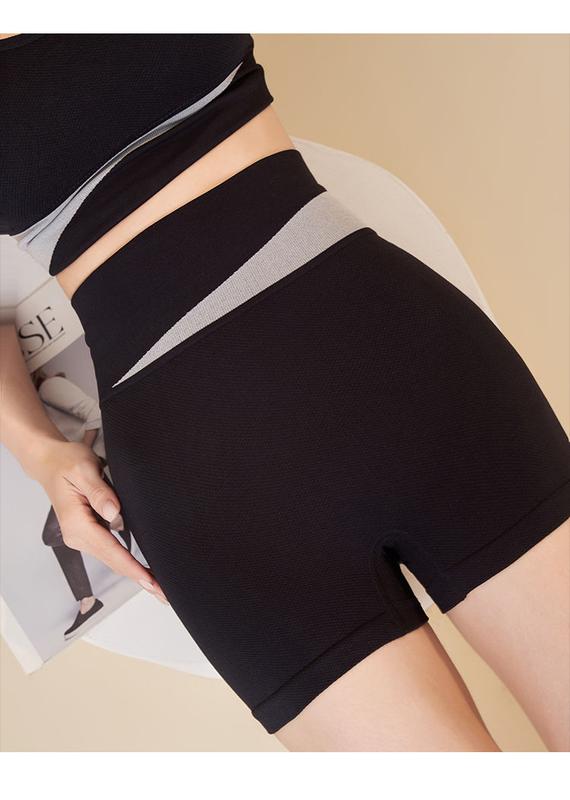 Product Introduction of New Women's Contrast Color Yoga Clothes Suit Girls Quick-Drying Running Outfit Suit Outer Wear Yoga Clothes with Chest Pad 24