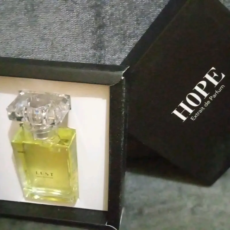 Parfum Lust Uniseks Perempuan dengan Wangi Tahan Lama 6
