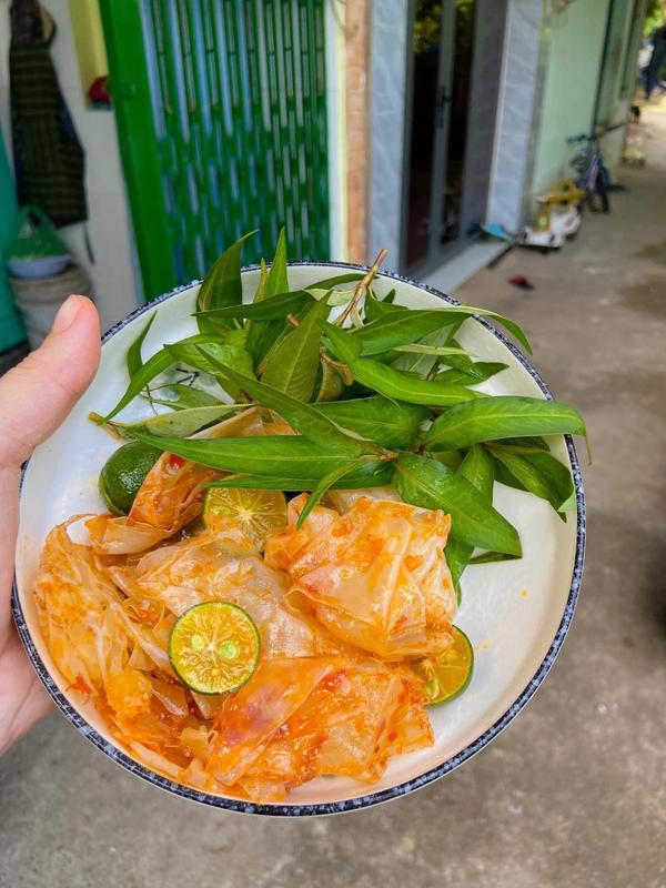 Bánh tráng phơi sương muối sặc vị sate tỏi me Gia Vị - Thực phẩm khô 1