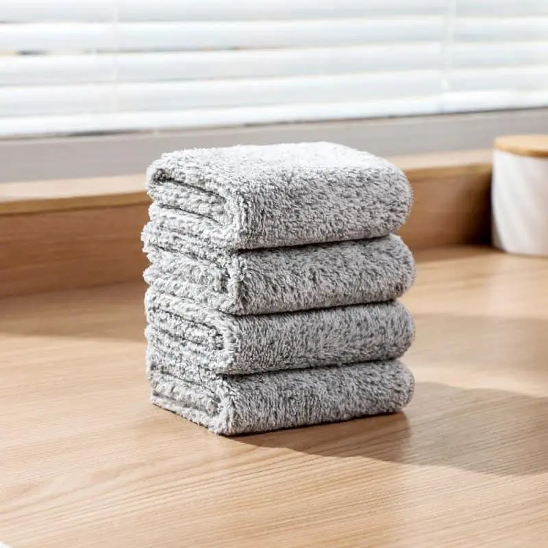 Set 50 Khăn Lau Đa Năng Kích Thước Vuông Siêu Thấm Hút Than Tre Tiện Dụng Cho Mọi Nhà 2